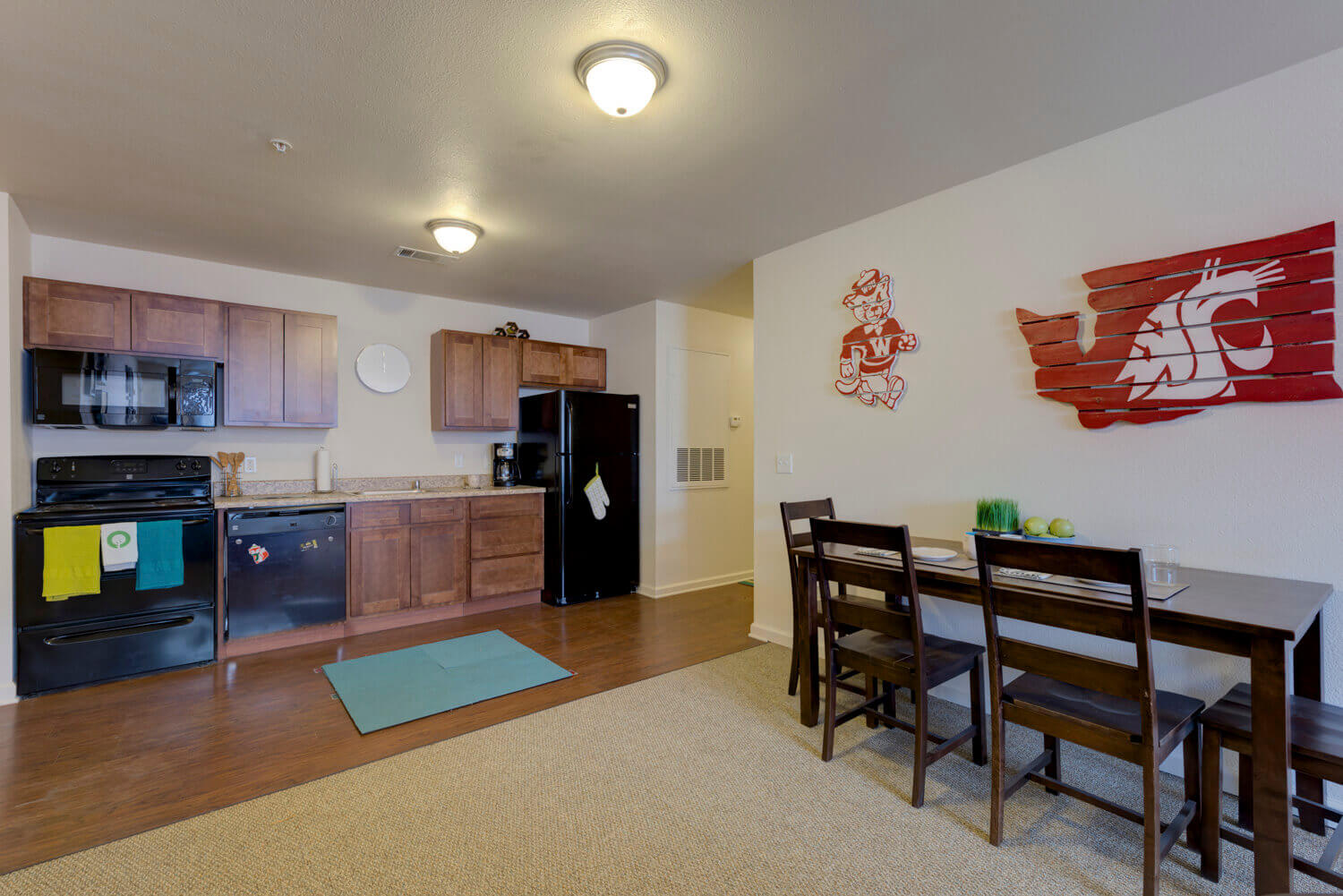 Photos | Spacious Student Apartments in Pullman, WA | Grove